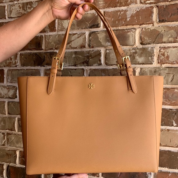 Tory Burch Handbags - FINAL PRICE. NEW Tory Burch Large Buckle Tote